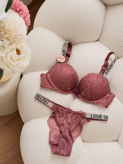 "LOVE SECRET" Floral Lace Push-Up Bra & Matching Panty Set – Pack of 3